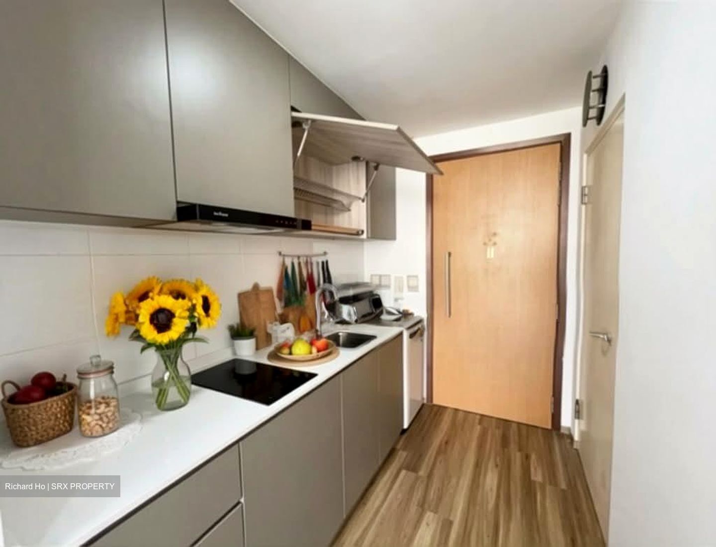 Urban Lofts (D8), Apartment #587933421